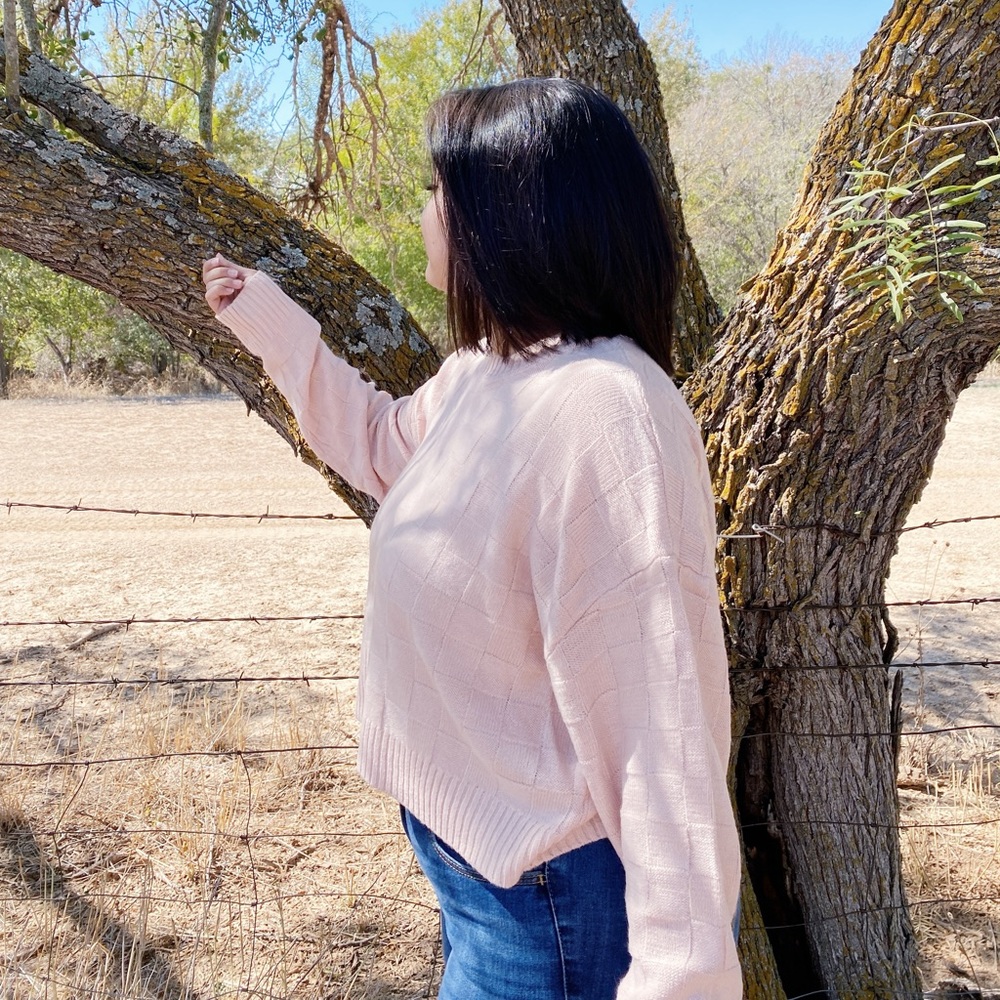 New Arrival Pink Textured Sweater 💖